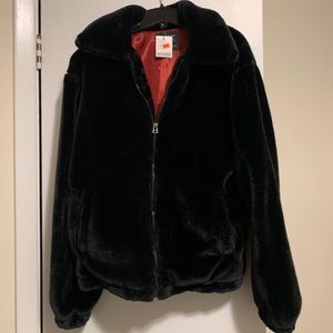 NWT UO FAUX FUR JACKET